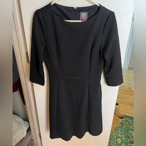 Black size 8 Vince Camuto mid-length dress.